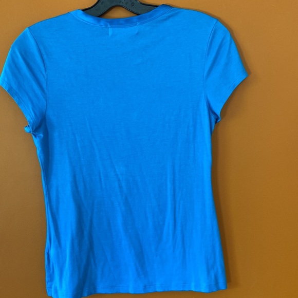 Banana republic ladies luxe touch T-shirt in size extra small. - Picture 3 of 8